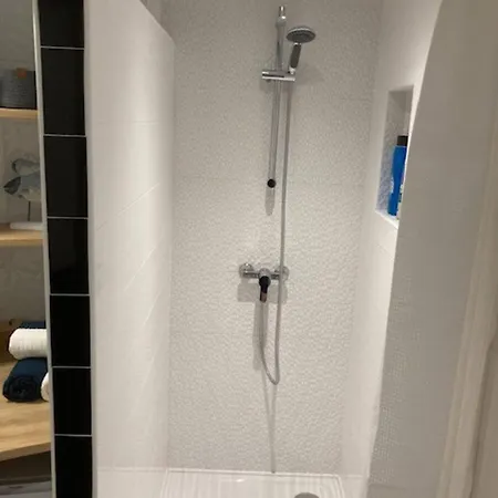 アパート Saint-sauveur ペルピニャン