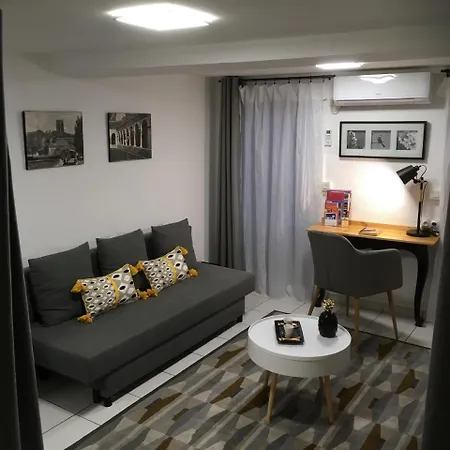 アパート Saint-sauveur ペルピニャン